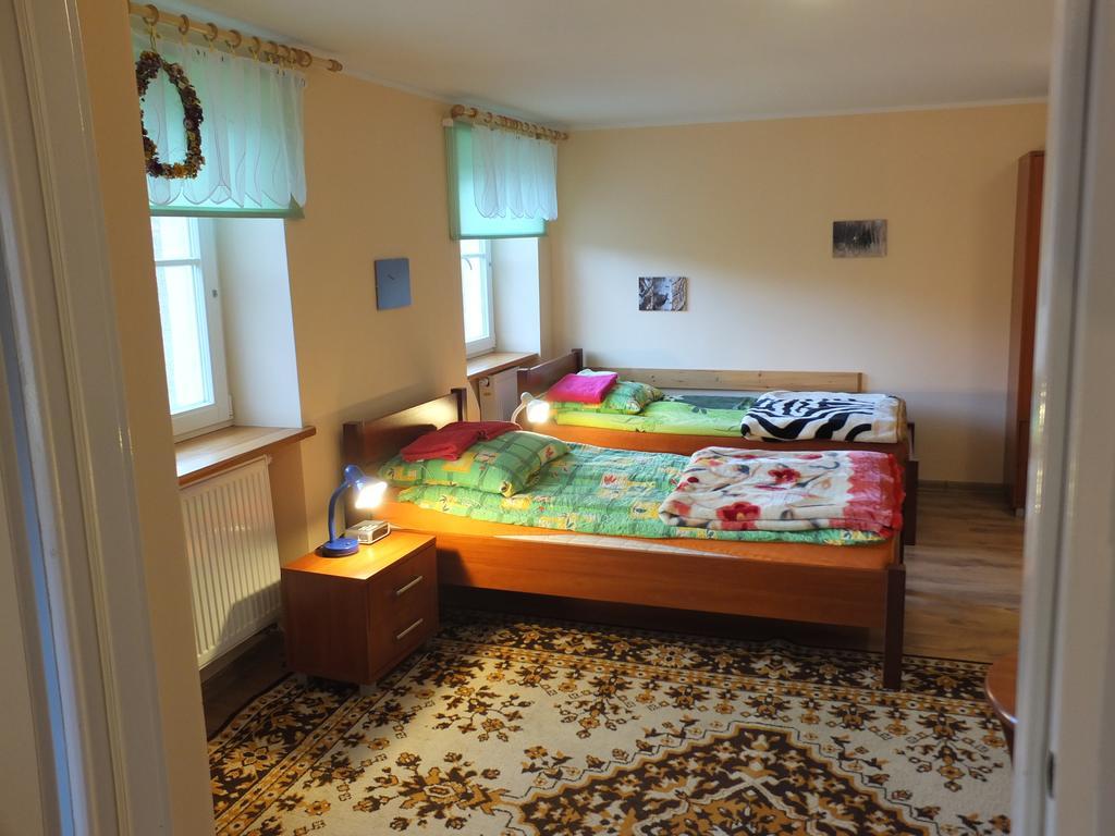 Dwor Klewiny Villa Kültér fotó